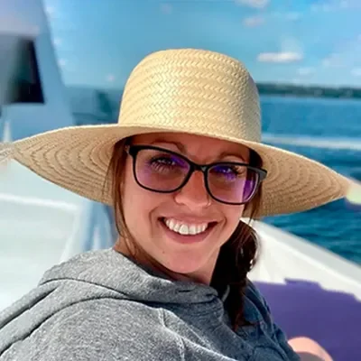 Chiropractic Ellensburg WA Erica Davis Erica Davis outside with a hat and smiling